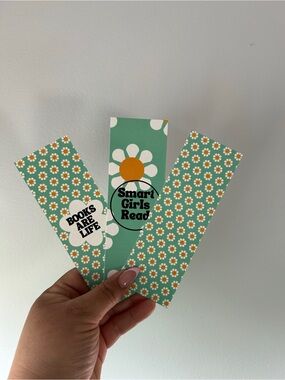Green Daisy Bookmarks - 'Smart Girls Read' Set